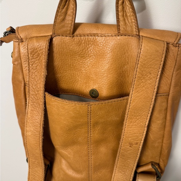 American Leather Co. Leather Liberty Backpack Tan - Picture 6 of 7
